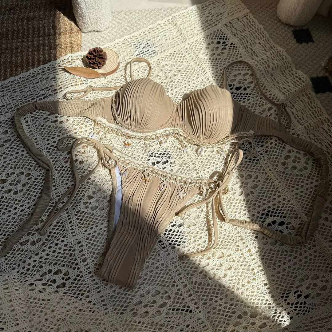 Shell Scalloped Ribbed Underwire Two-Piece Bikini Set - thumbnail 8